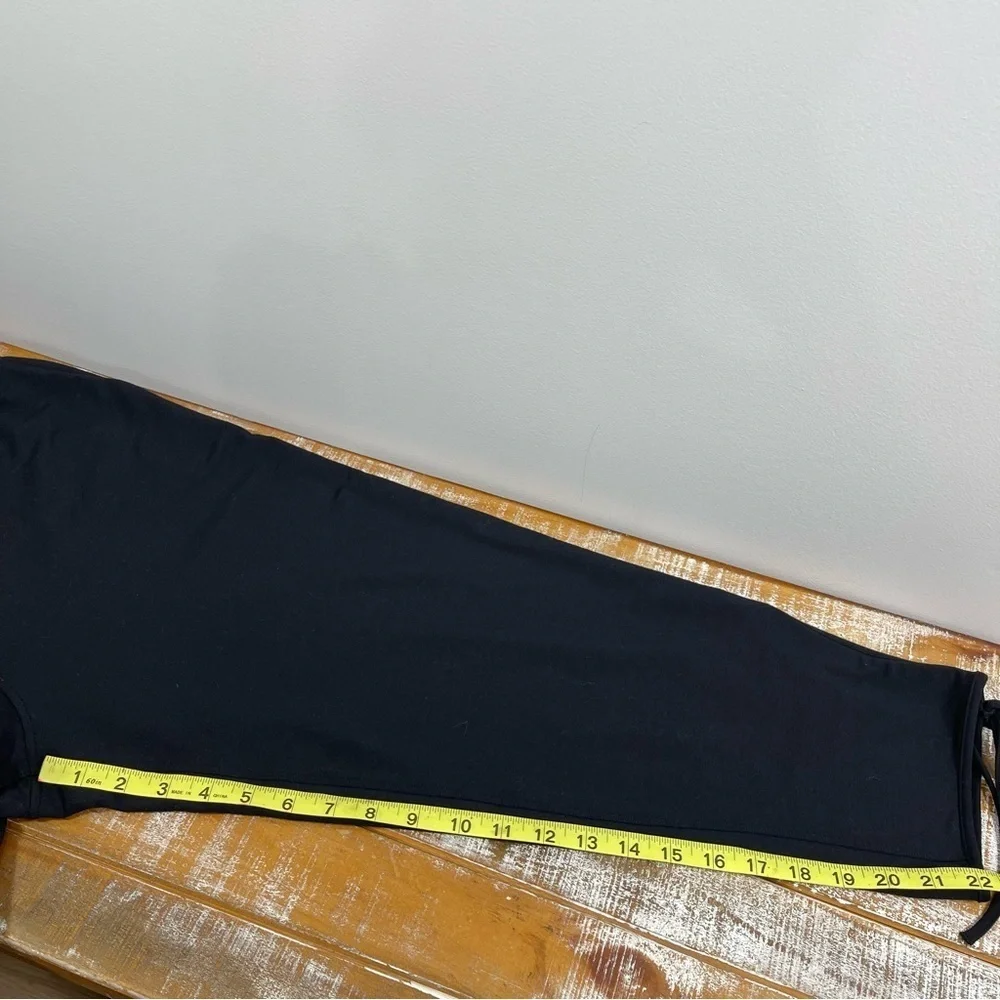 Lululemon cute bow tie joggers Size 10 Color Black